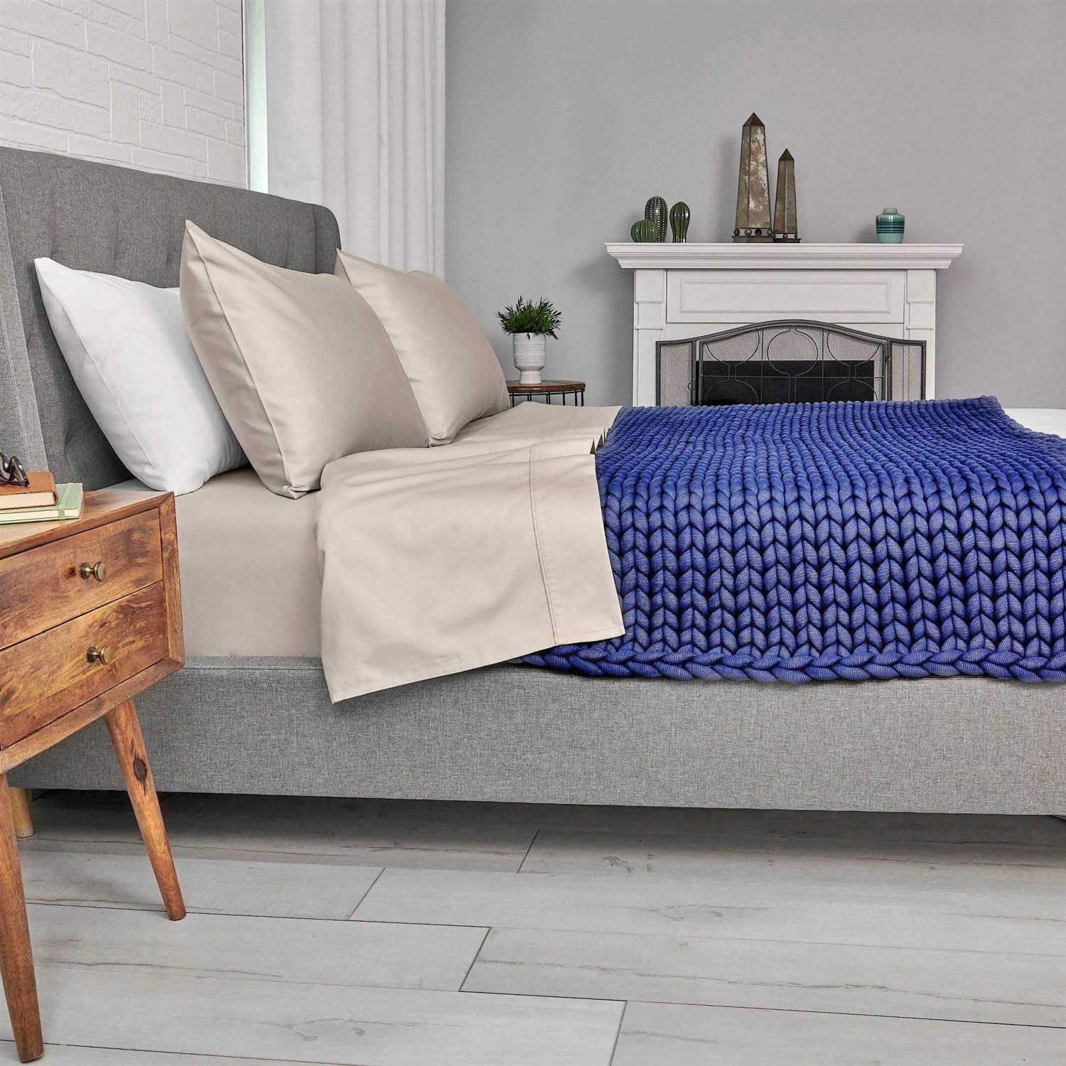 Tranquility 12-lbs. Chunky Knit Weighted Blanket