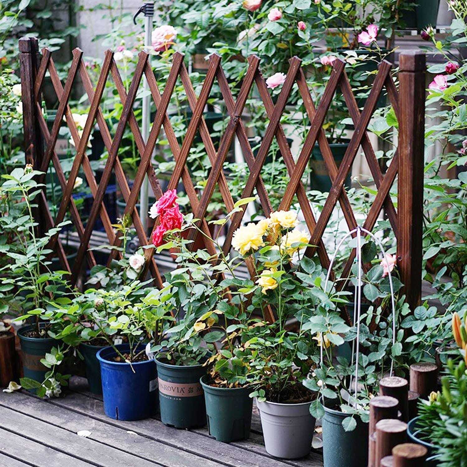 tonchean 2 pack expandable wood garden fence retractable garden trellis fence plant screen freestanding expanding patio fence