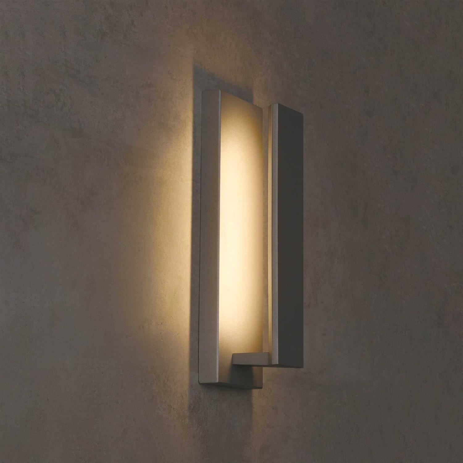 Visual Comfort Modern Nate Outdoor Wall Sconce