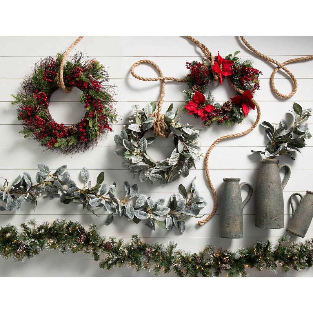 9′ Garland with 100 Clear/White Lights Three Posts