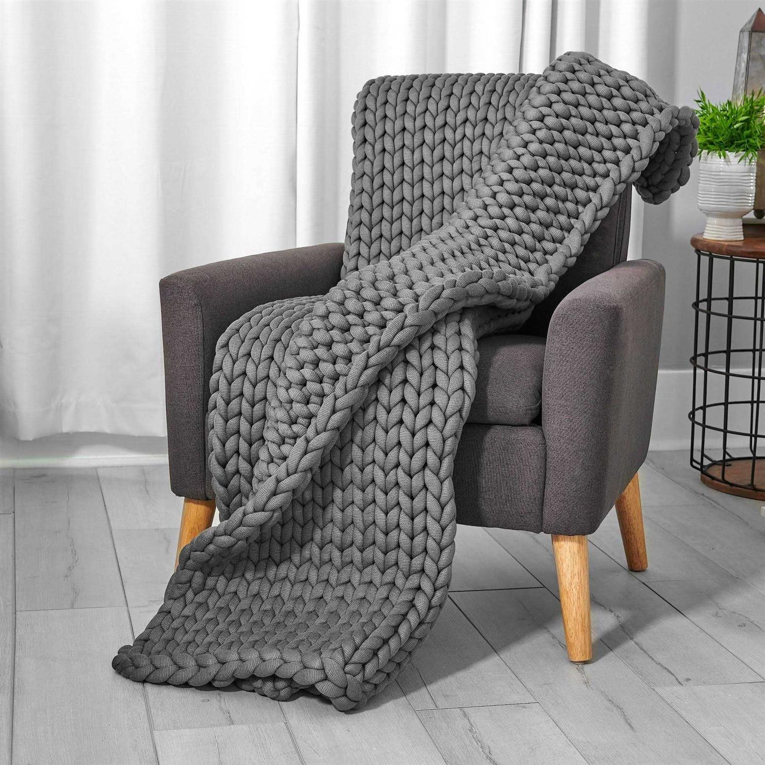 Tranquility 12-lbs. Chunky Knit Weighted Blanket