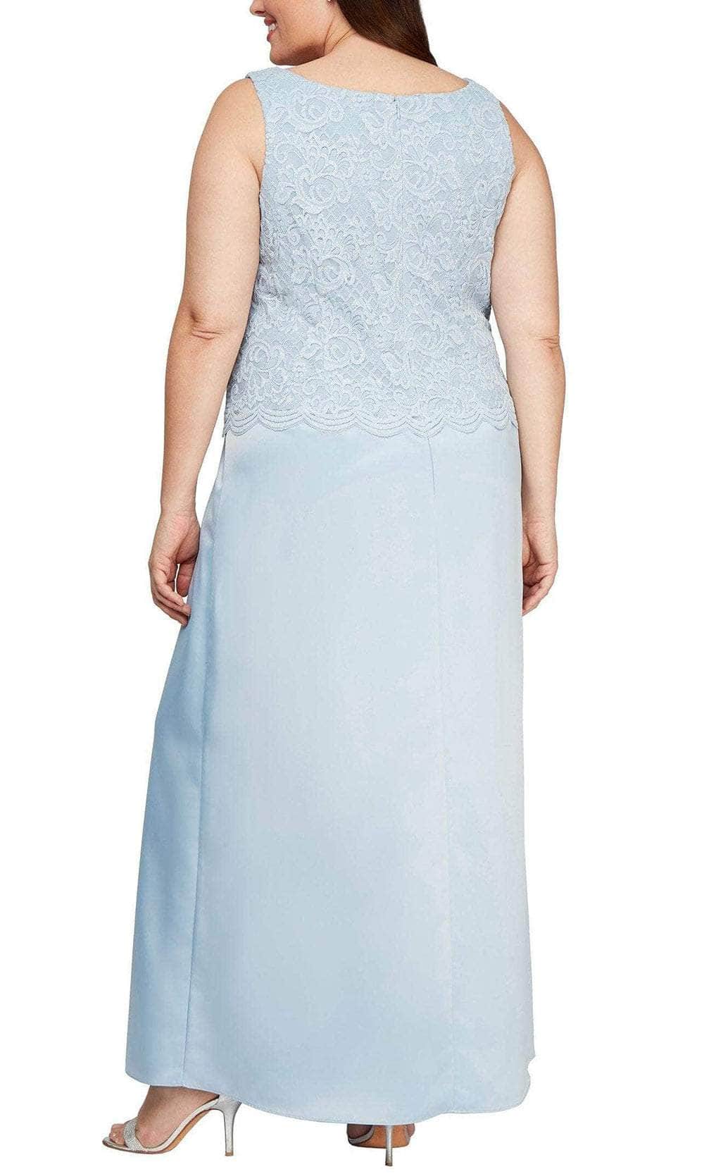 84122326 Scallop Trimmed Bodice Laced Dress