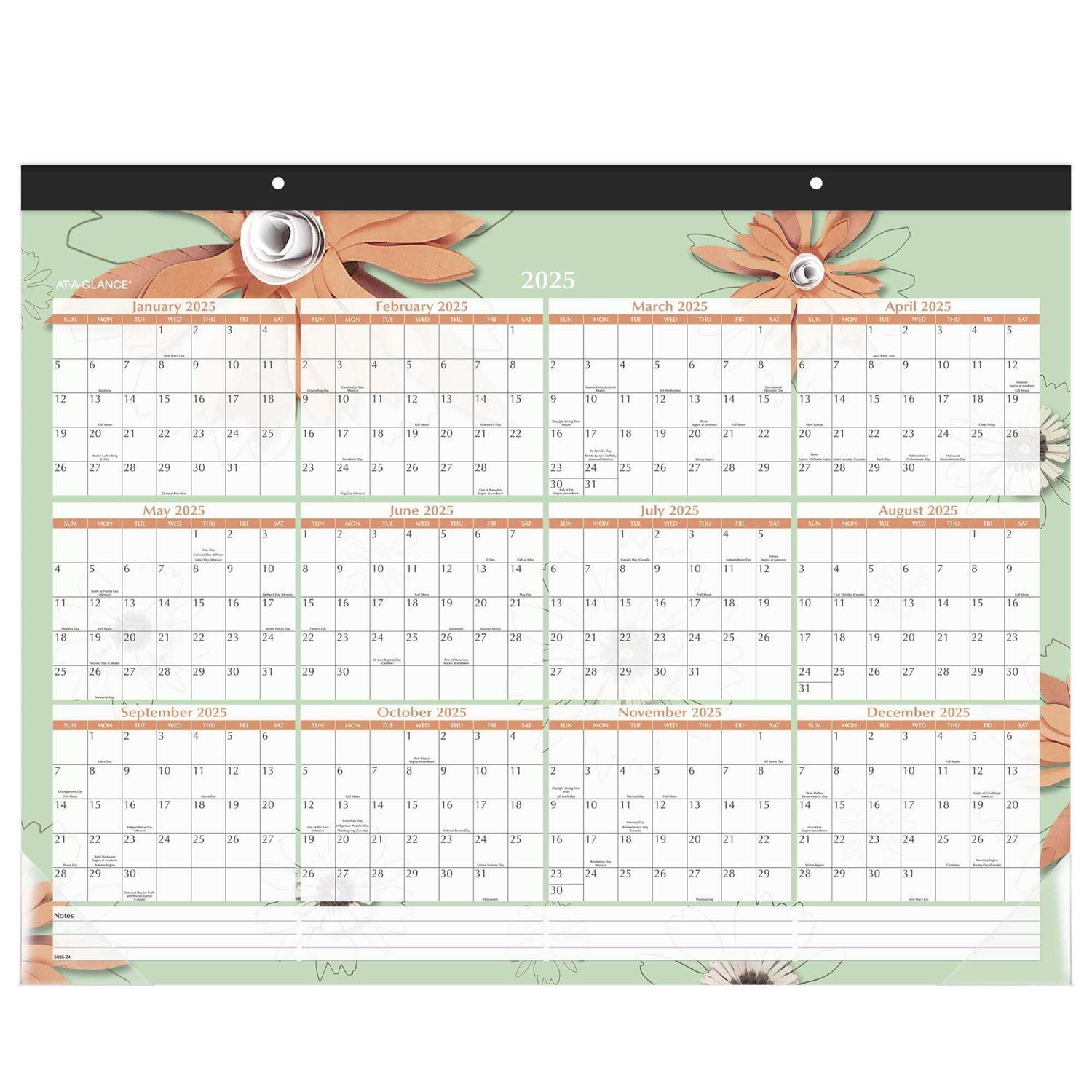 AT-A-GLANCE Paper Flowers Desk Pad