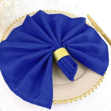 5 Polyester Table Napkins 17 x 17