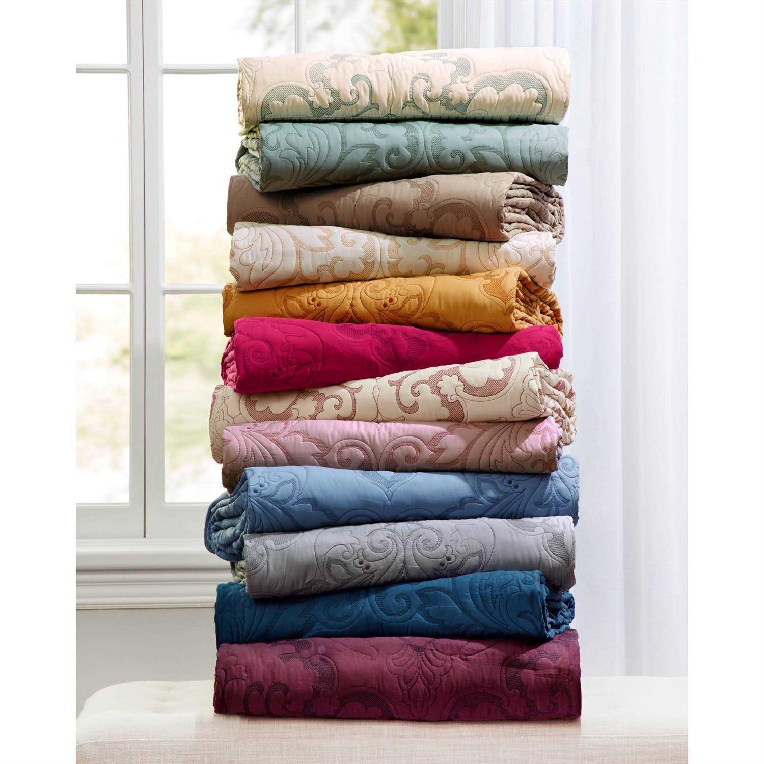 Amelia Bedspread by BrylaneHome