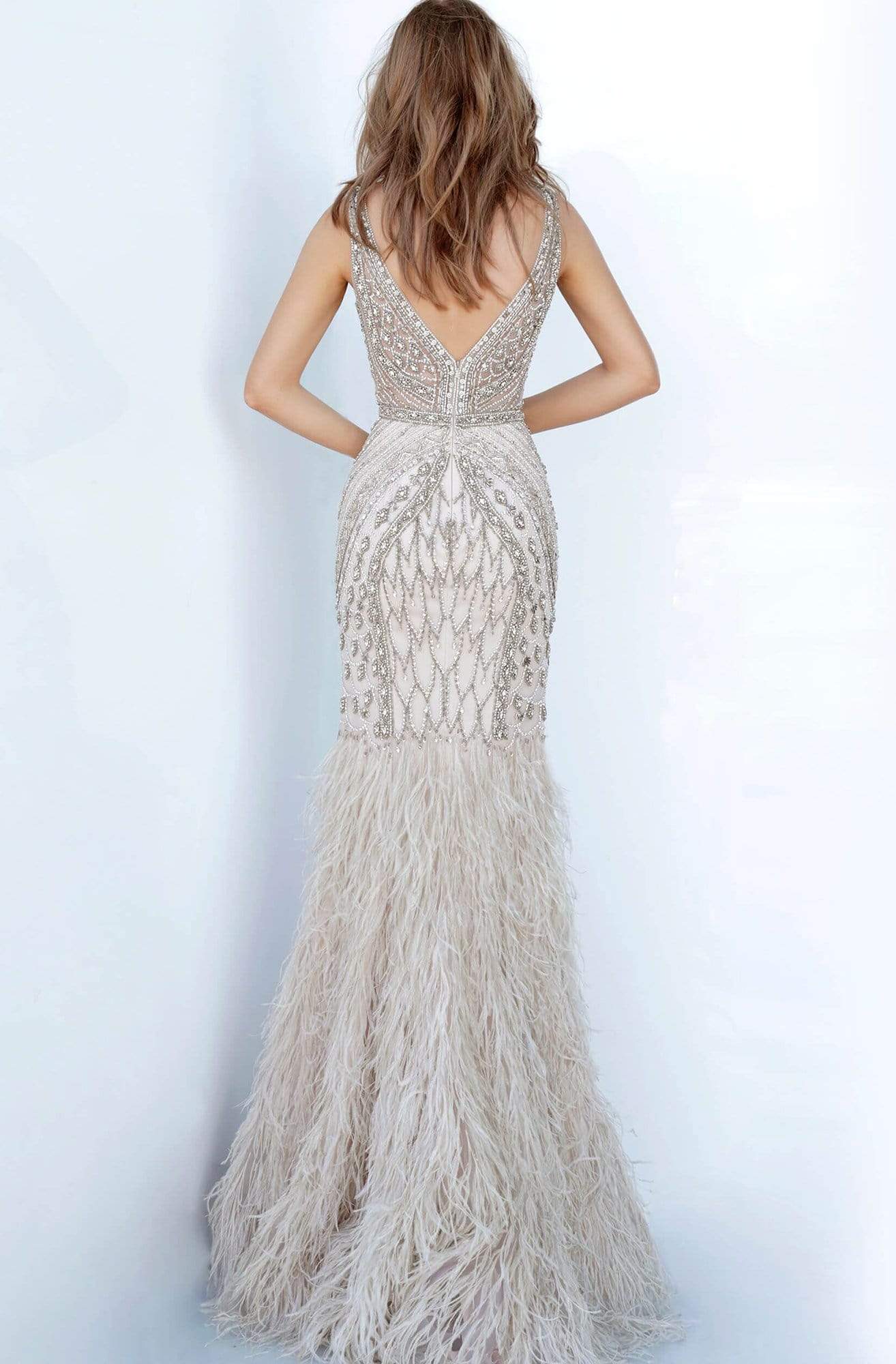 02798 Feather Sheath Silhouette Modest Prom Dress