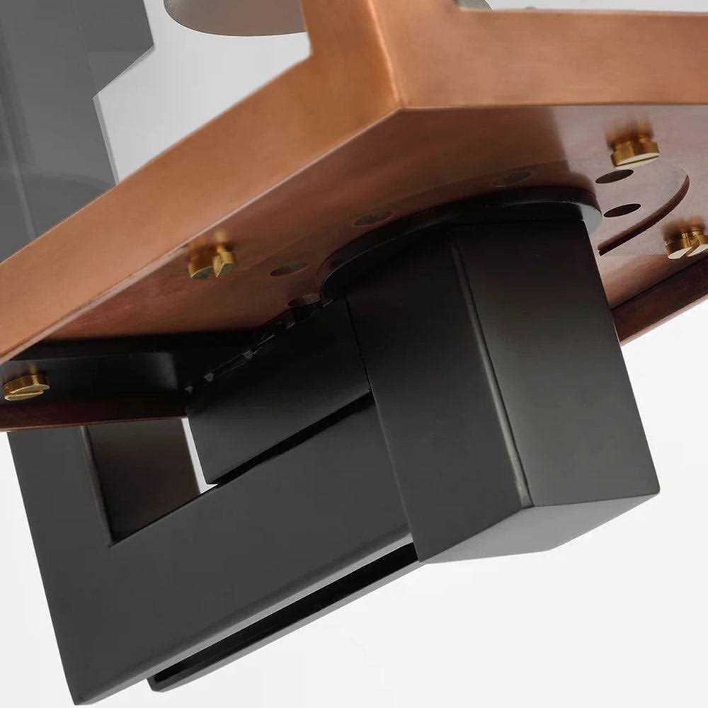 Visual Comfort Signature Fresno Outdoor Bracketed Gas Wall Lantern