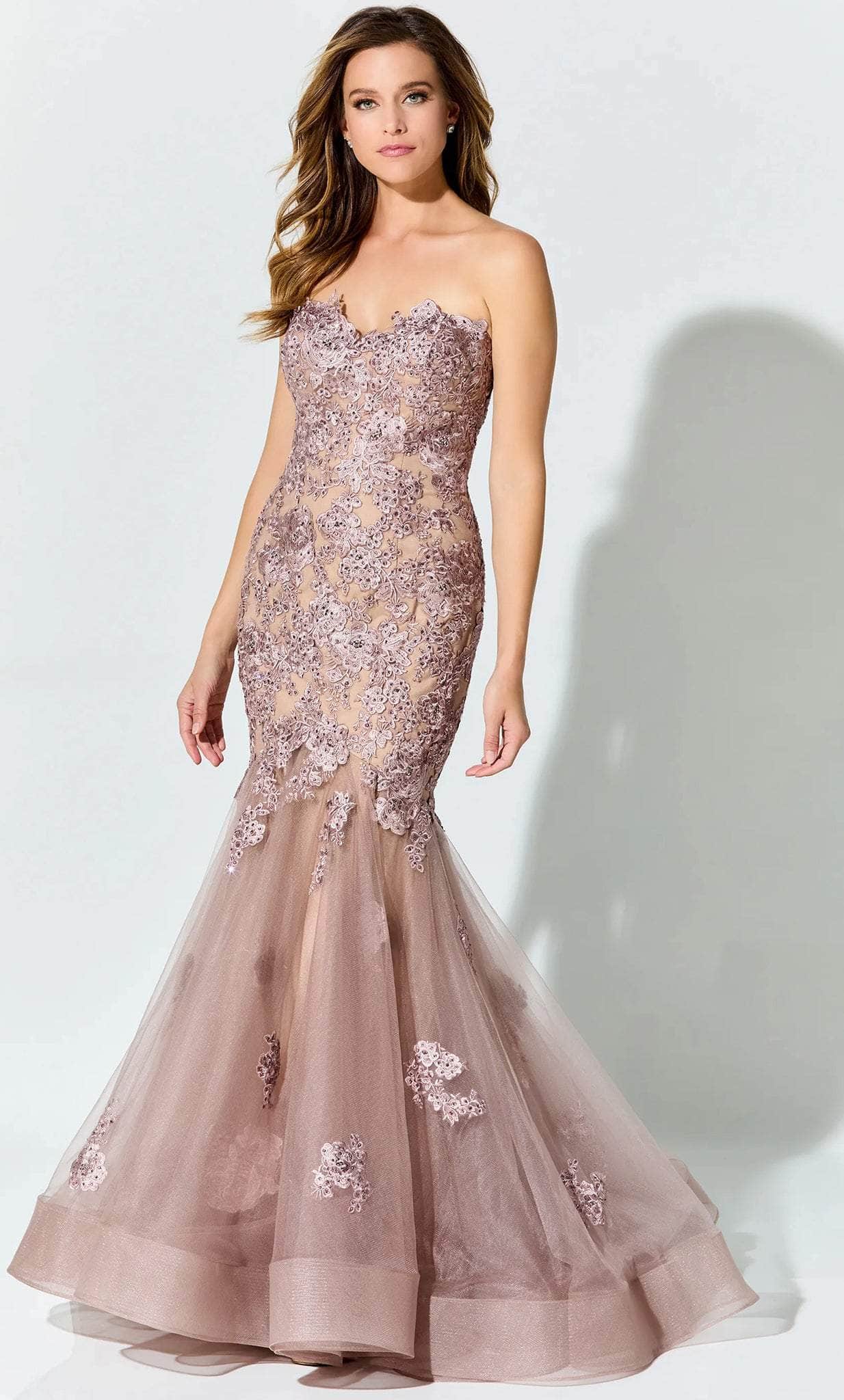 Tulle Trumpet Formal Gown