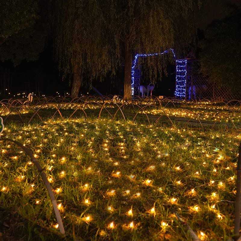 weillsnow 198 Led 9.8ft x 6.6ft 198 Led Net Lights Connectable 8 Lighting Twinkle Modes Mesh Lights for Christmas Outdoor Patio Garden Bush Fence