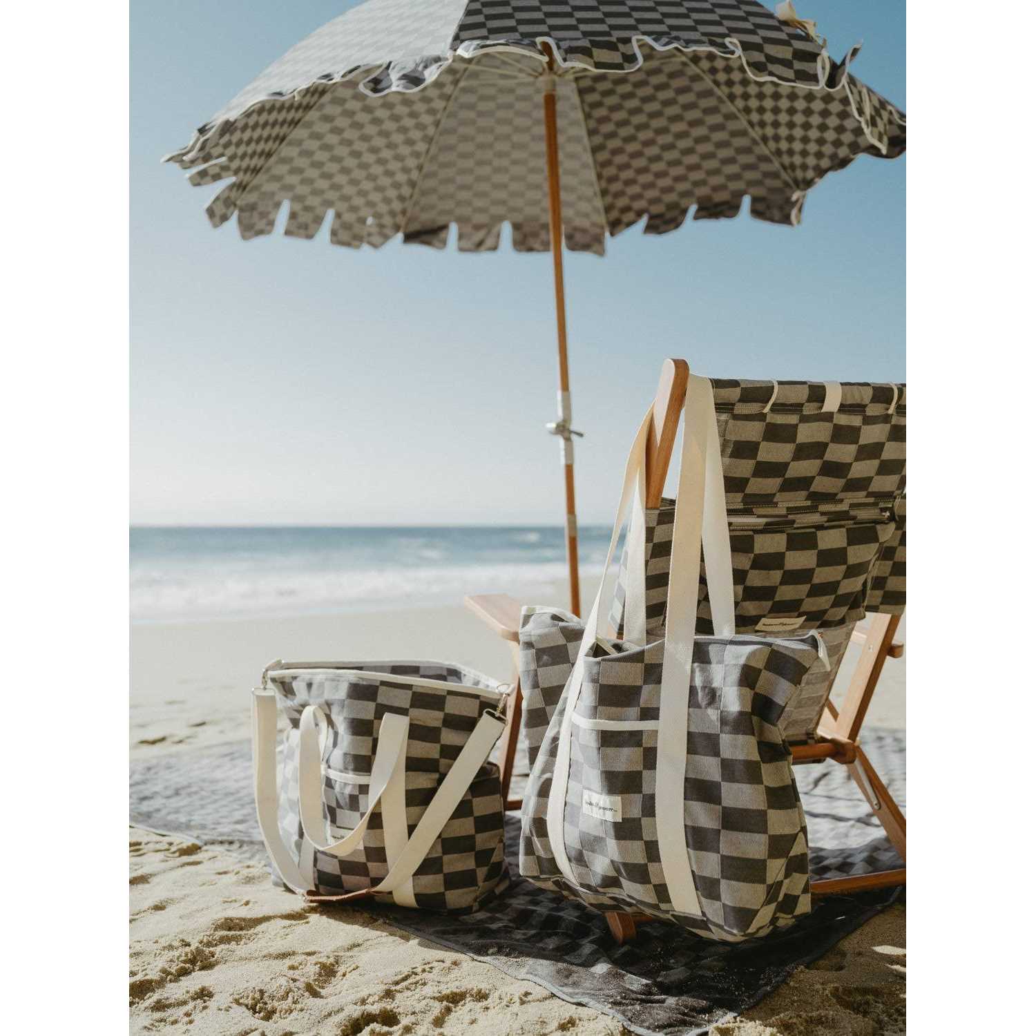 Business & Pleasure Co The Premium Beach Umbrella