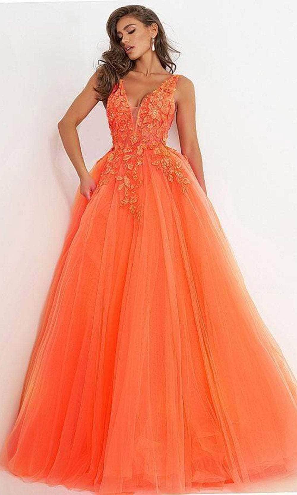 02840 Plunging Neck Floral Applique Tulle Ballgown