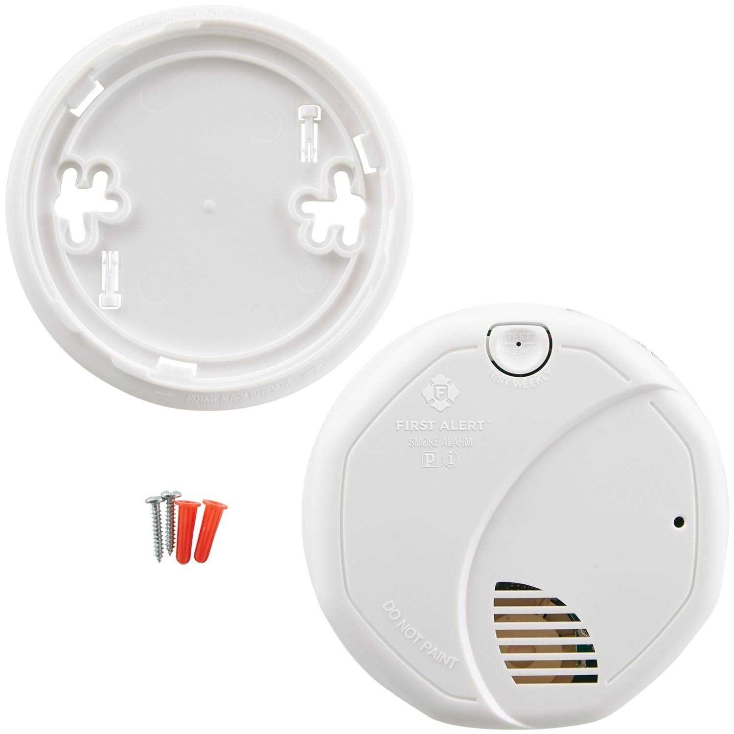 First Alert Dual Sensor Smoke Alarm