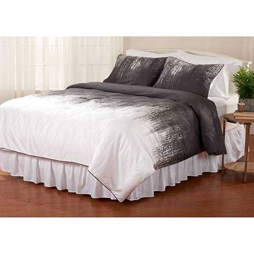 Vince Camuto Lyon Comforter Set
