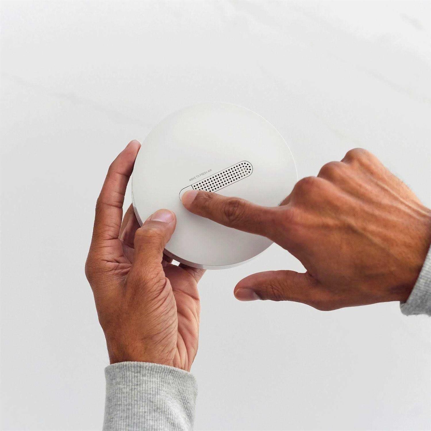 SimpliSafe Smoke & Carbon Monoxide Detector