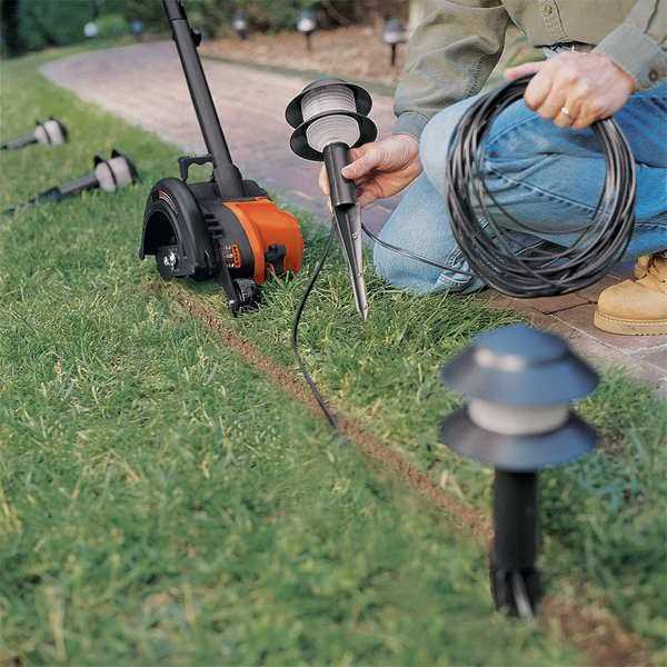 Black & Decker LE750 2-in-1 Landscape Edger