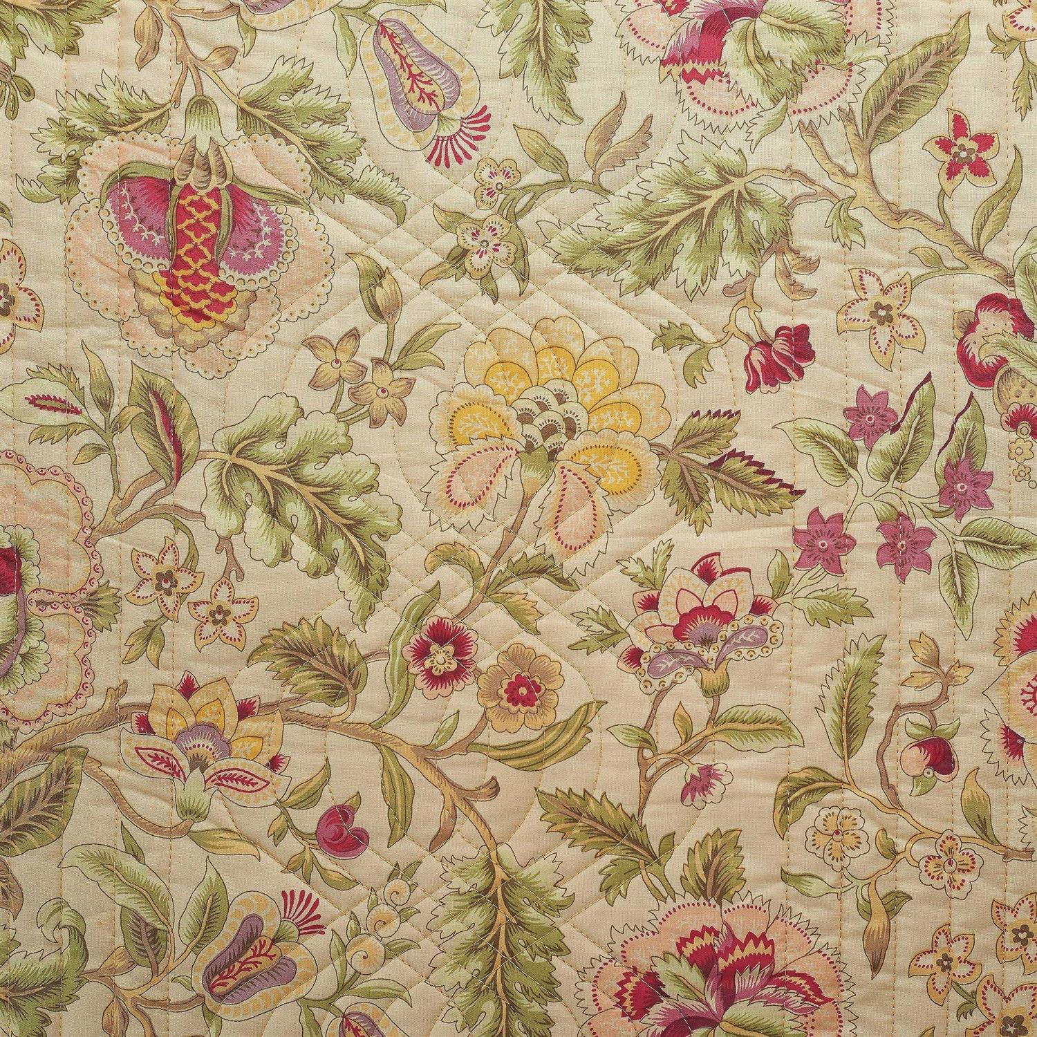 Waverly Imperial Dress Quilt Set