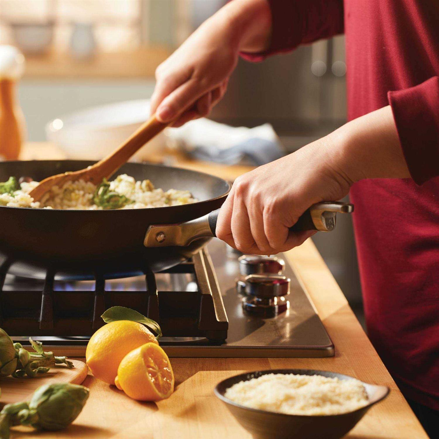 Anolon Advanced Home Hard-Anodized Nonstick Ultimate Pan