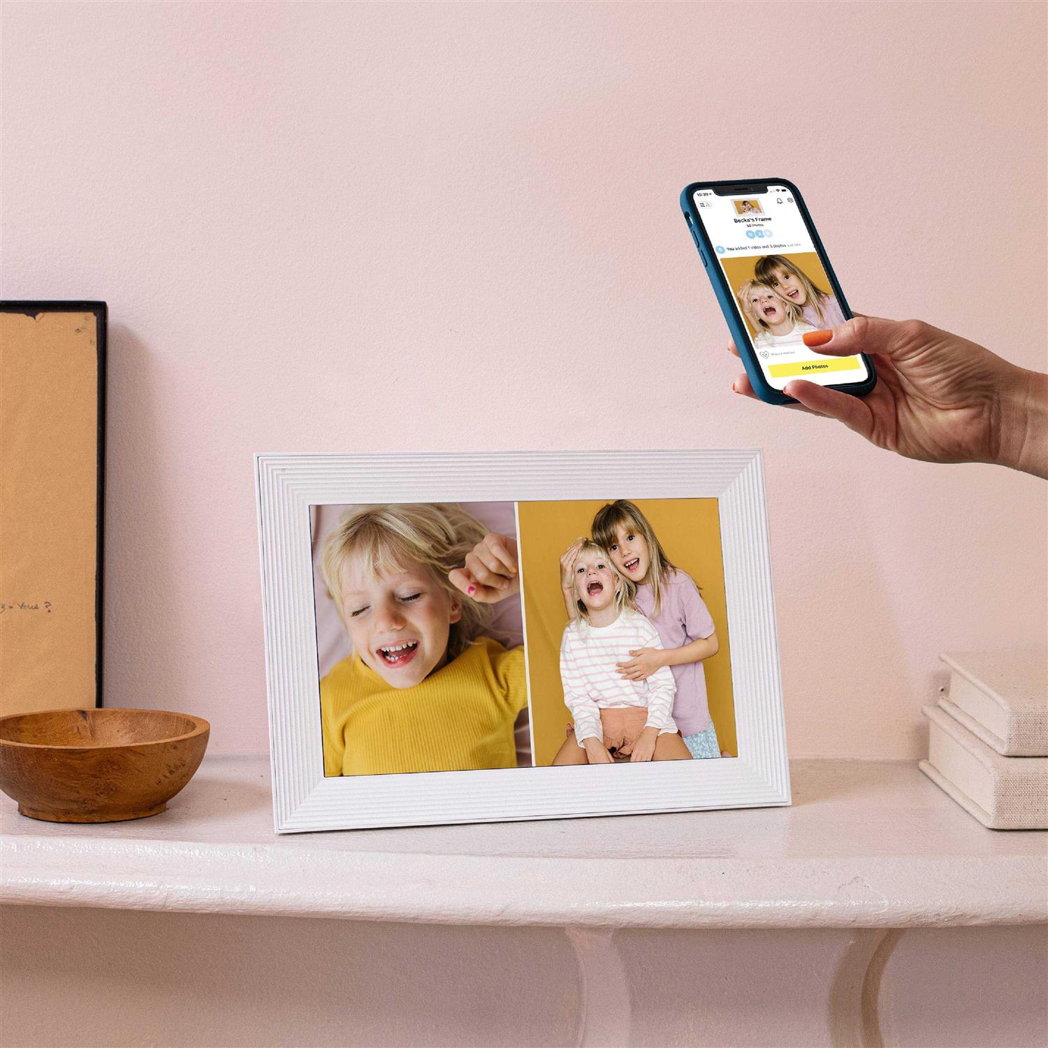 Aura Carver Digital Picture Frame