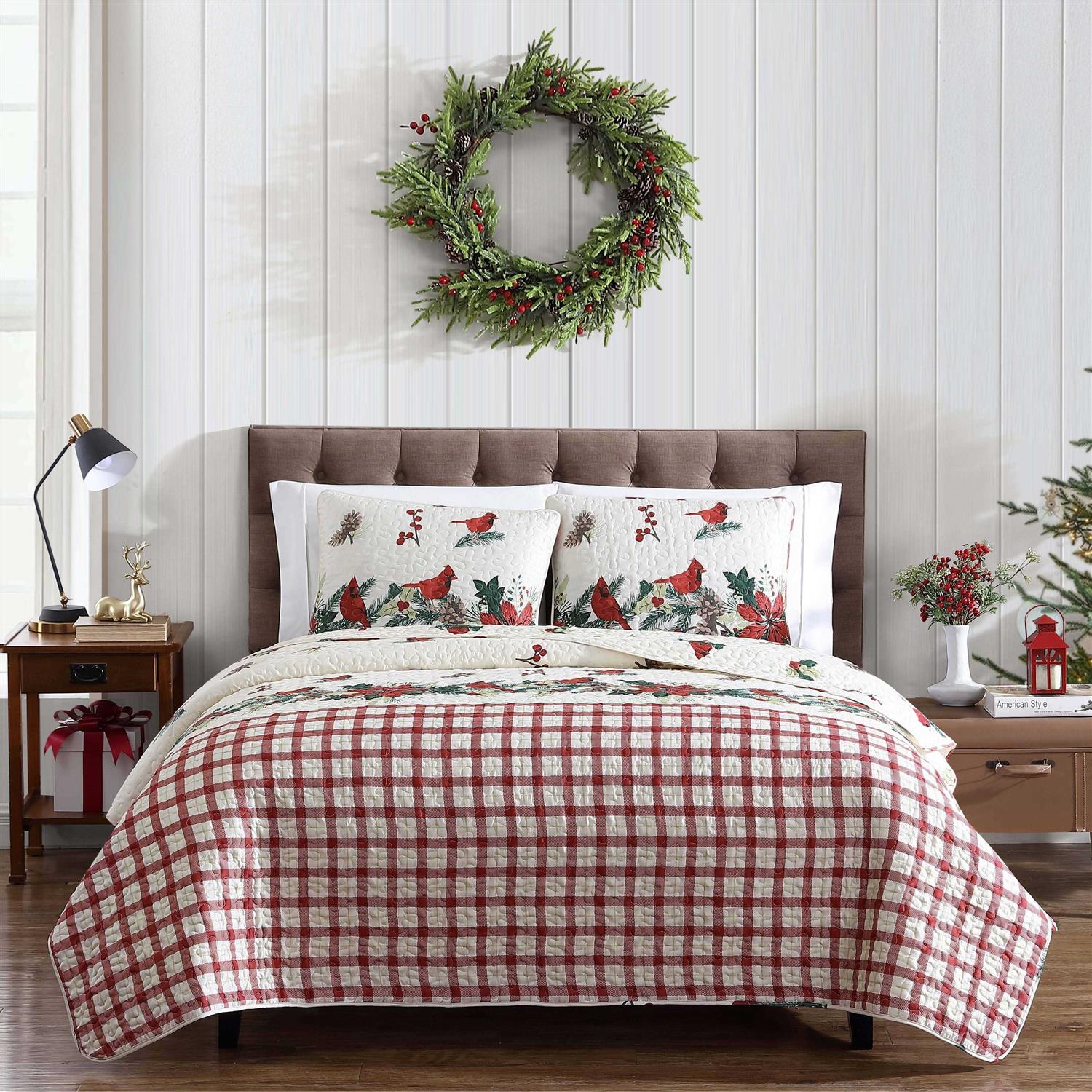 Beatrice Home Fashions Holiday Quilt Set