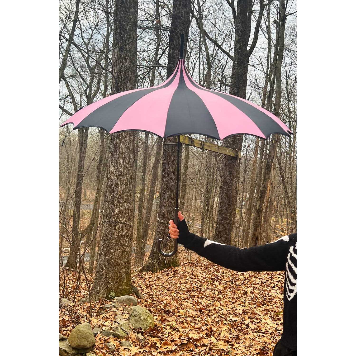 Batwing Pagoda Umbrella — umbrellas VampireFreaks