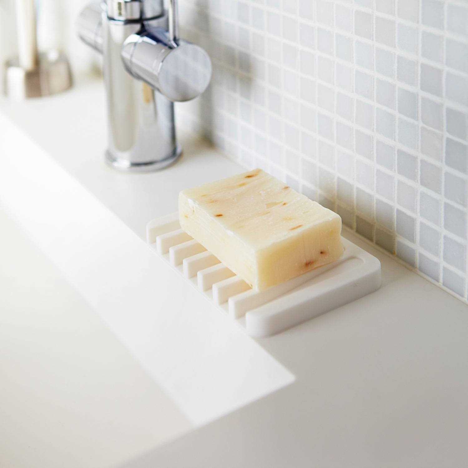 Yamazaki Home Flow Self-Draining Soap Tray