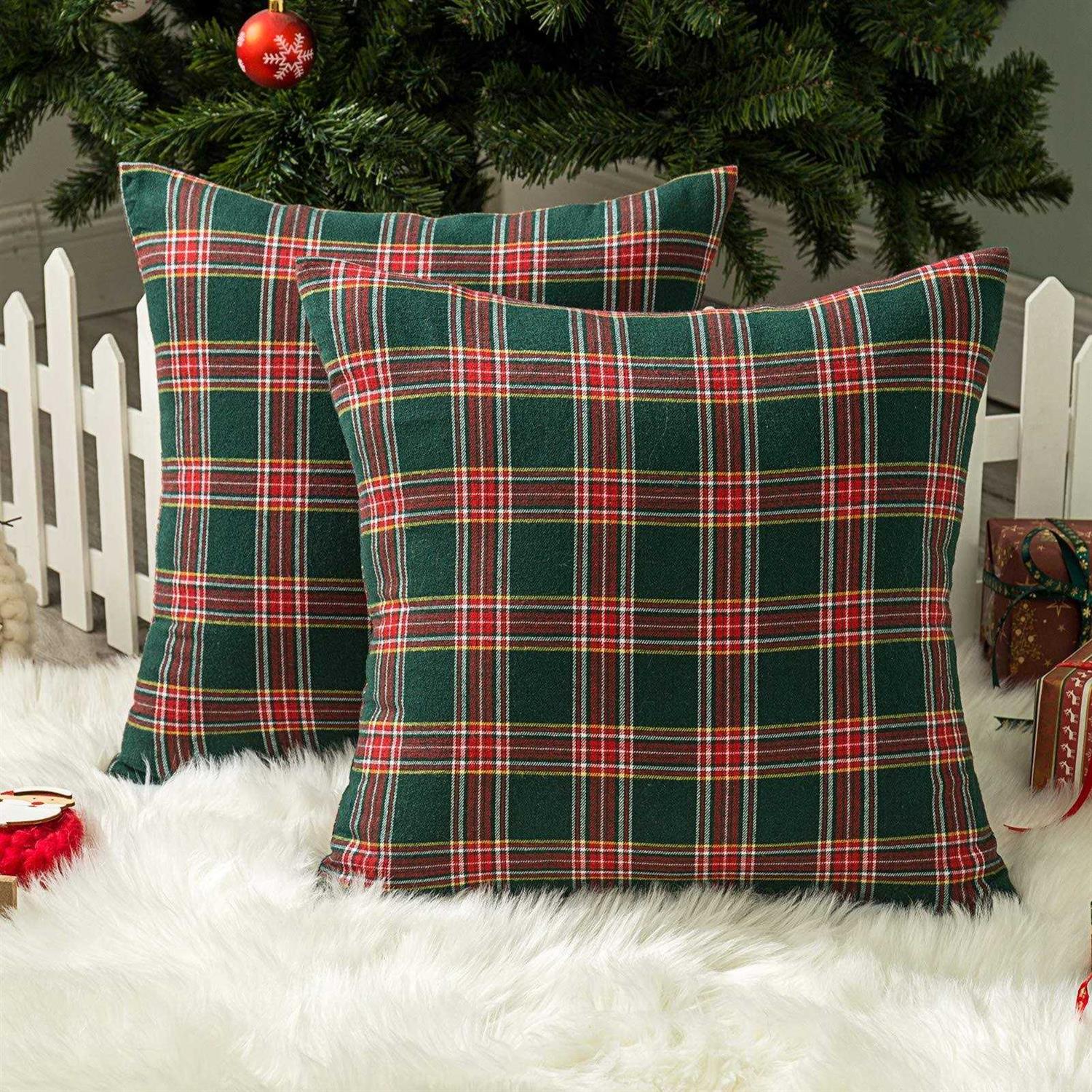Aqothes Pack Of 2 Christmas Plaid Decorative Throw Pillow Covers