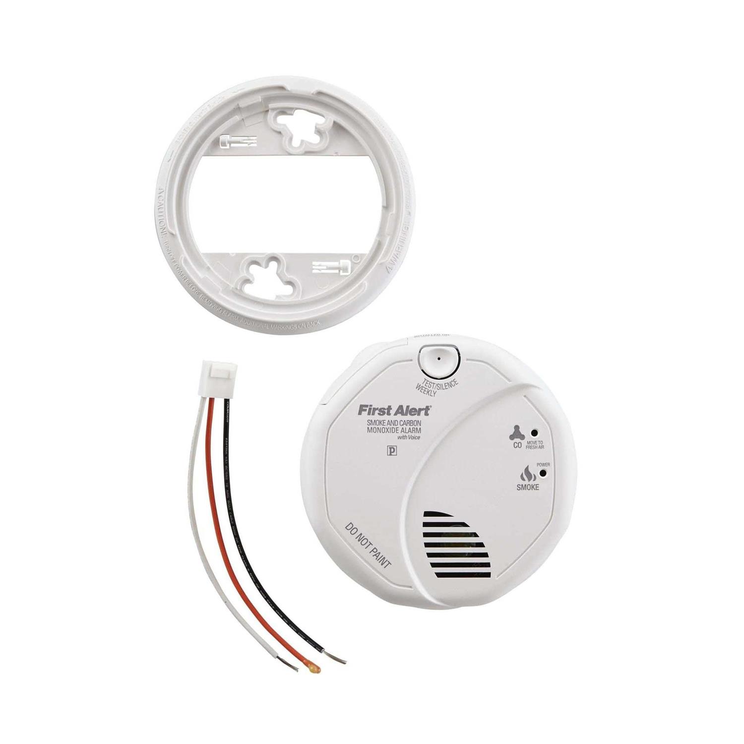 First Alert SC7010BV Photoelectric Smoke and Carbon Monoxide Alarm