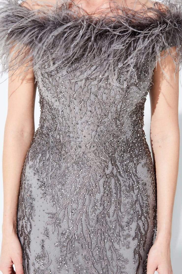 220D22 Embroidered Off-Shoulder Gown