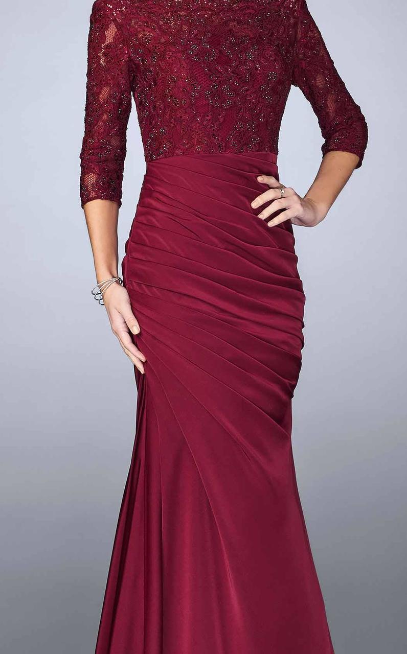 24926 Off-Shoulder Ruched Mermaid Gown