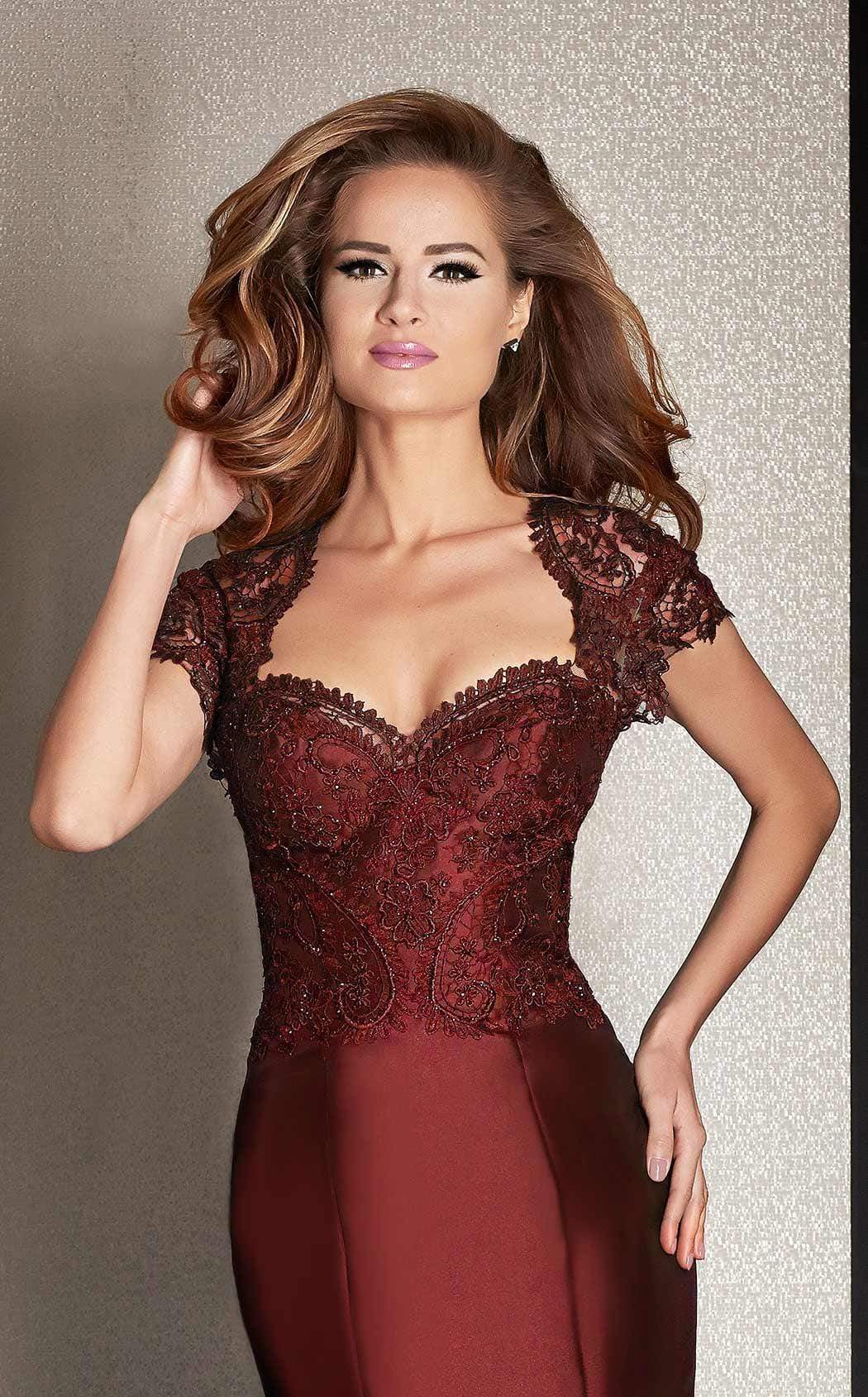 Cap Sleeve Lace Queen Anne Mermaid Gown M6256