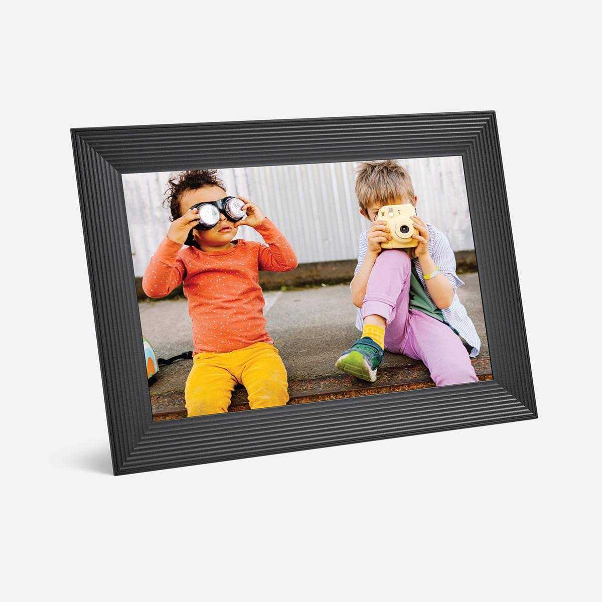 Aura Carver Digital Picture Frame