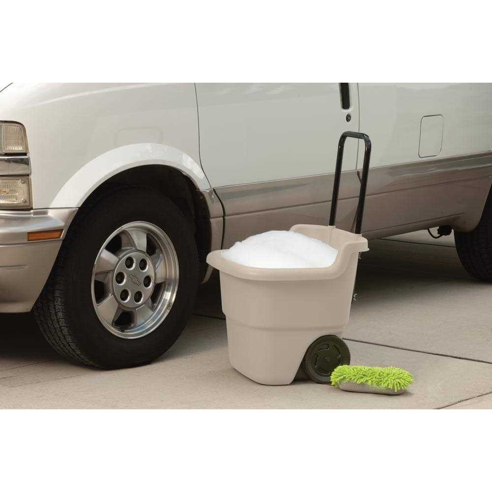 Suncast 15 Gallon Lawn Cart