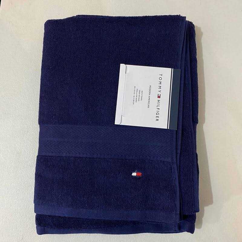 Tommy Hilfiger Modern American Solid Towel