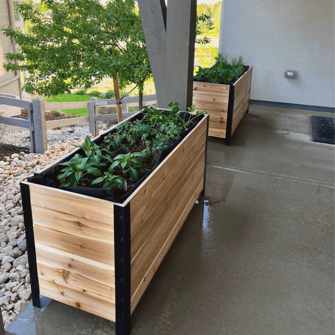 Cedar Planters 18 x Planter Box