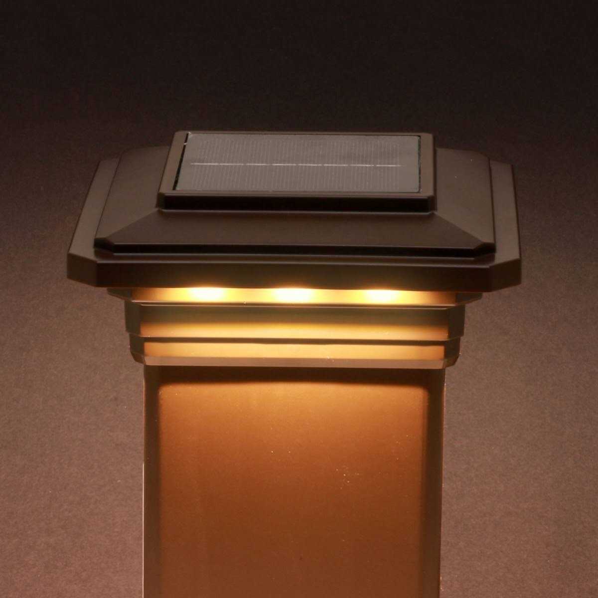 Ultra Bright Technologies 4-1/2 in. x 4-1/2 in. Solar Post Cap Light for Trex