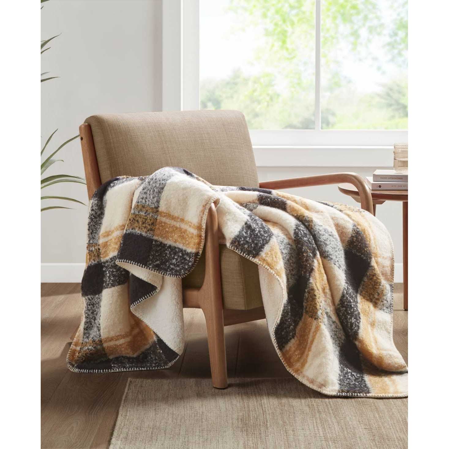 Woolrich Bloomington Faux Mohair to Sherpa Throw