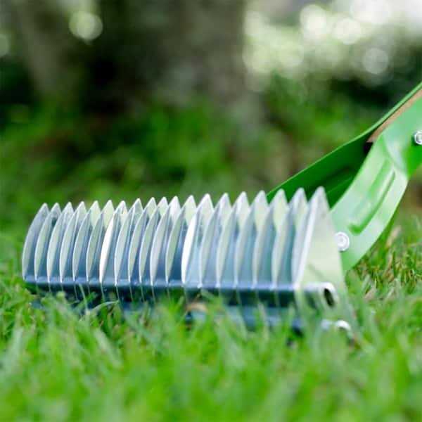 Ames 15 in. Adjustable Thatch Rake 2915100