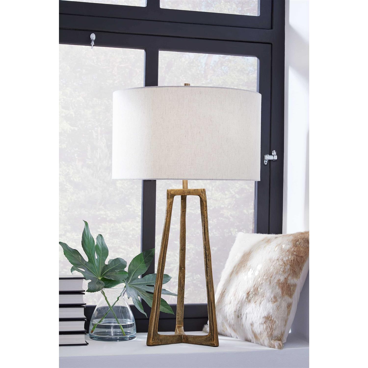 Ashley Wynlett Table Lamp