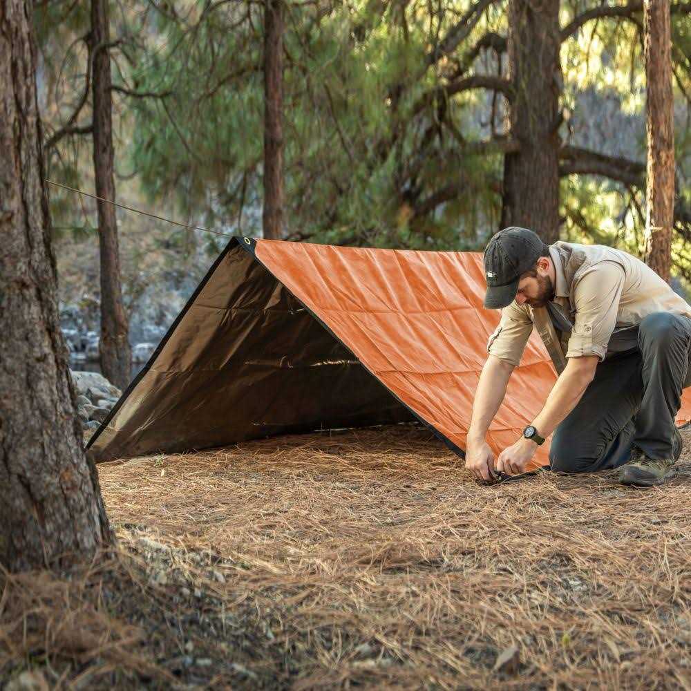 Arcturus XL Survival Tarp Insulated Reflective Thermal Camping Tarp