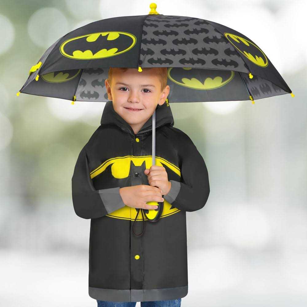 DC Comics Batman Boy’s Umbrella and Raincoat Set