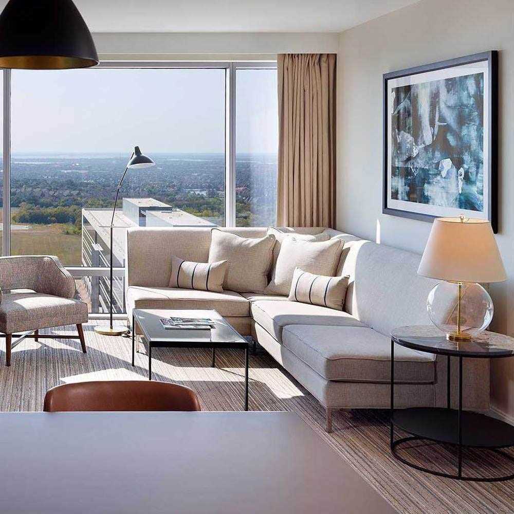 Visual Comfort Morton Table Lamp