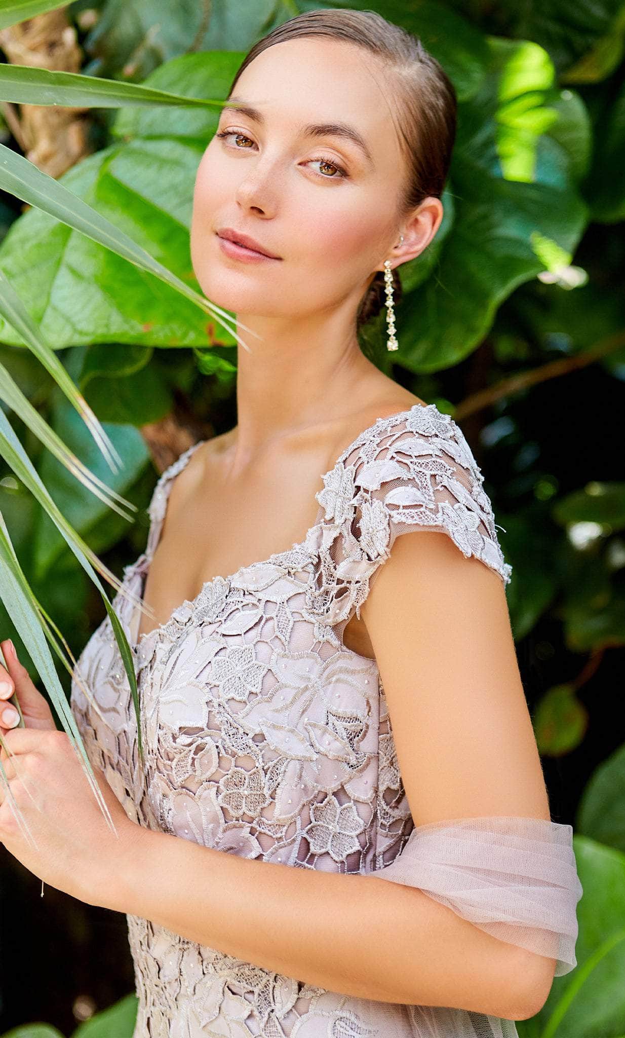 Trumpet-Fitting Floral Laced Gown