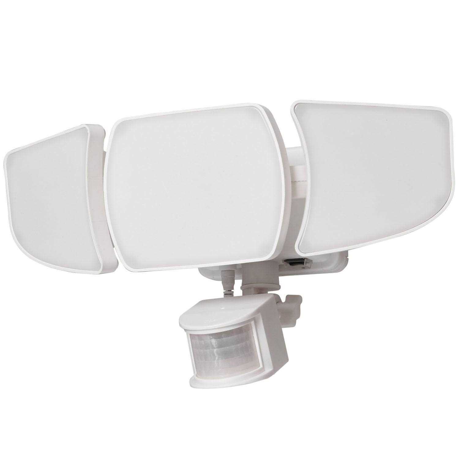 Westinghouse 2000 Lumen Solar Motion Activated Triple Head Security Light