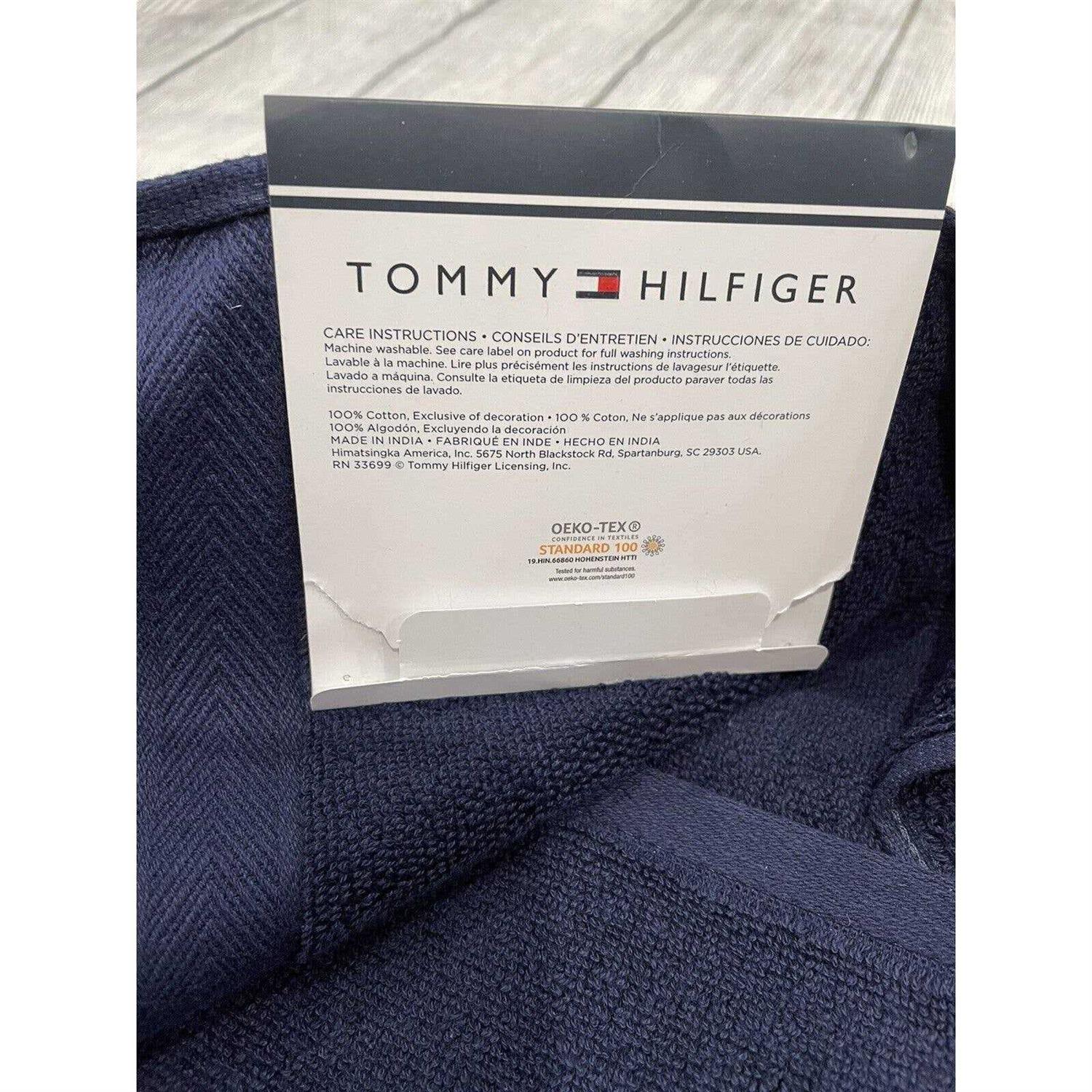 Tommy Hilfiger Modern American Solid Towel