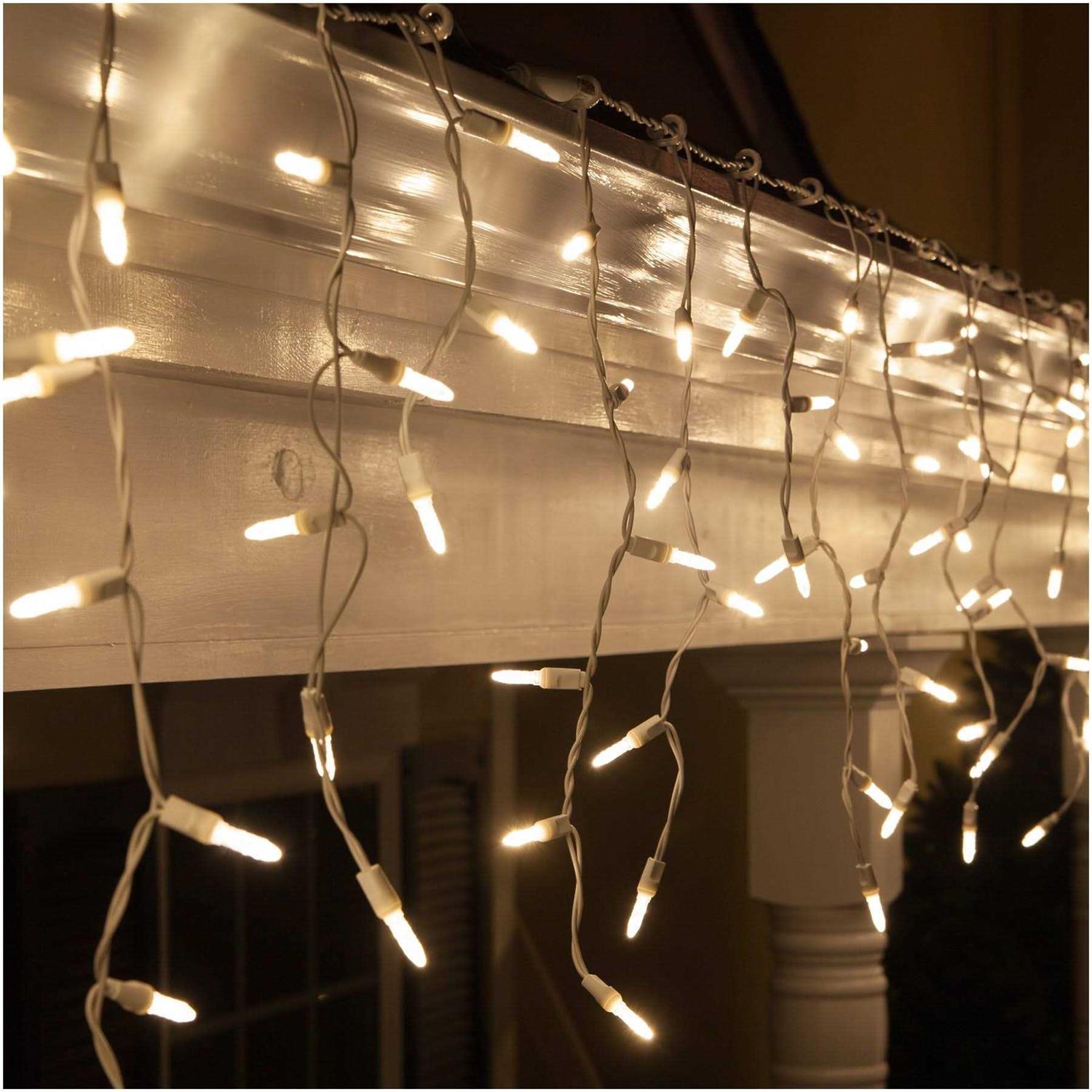 Wintergreen Lighting 7 ft. 70-Light LED M5 Icicle Light Set