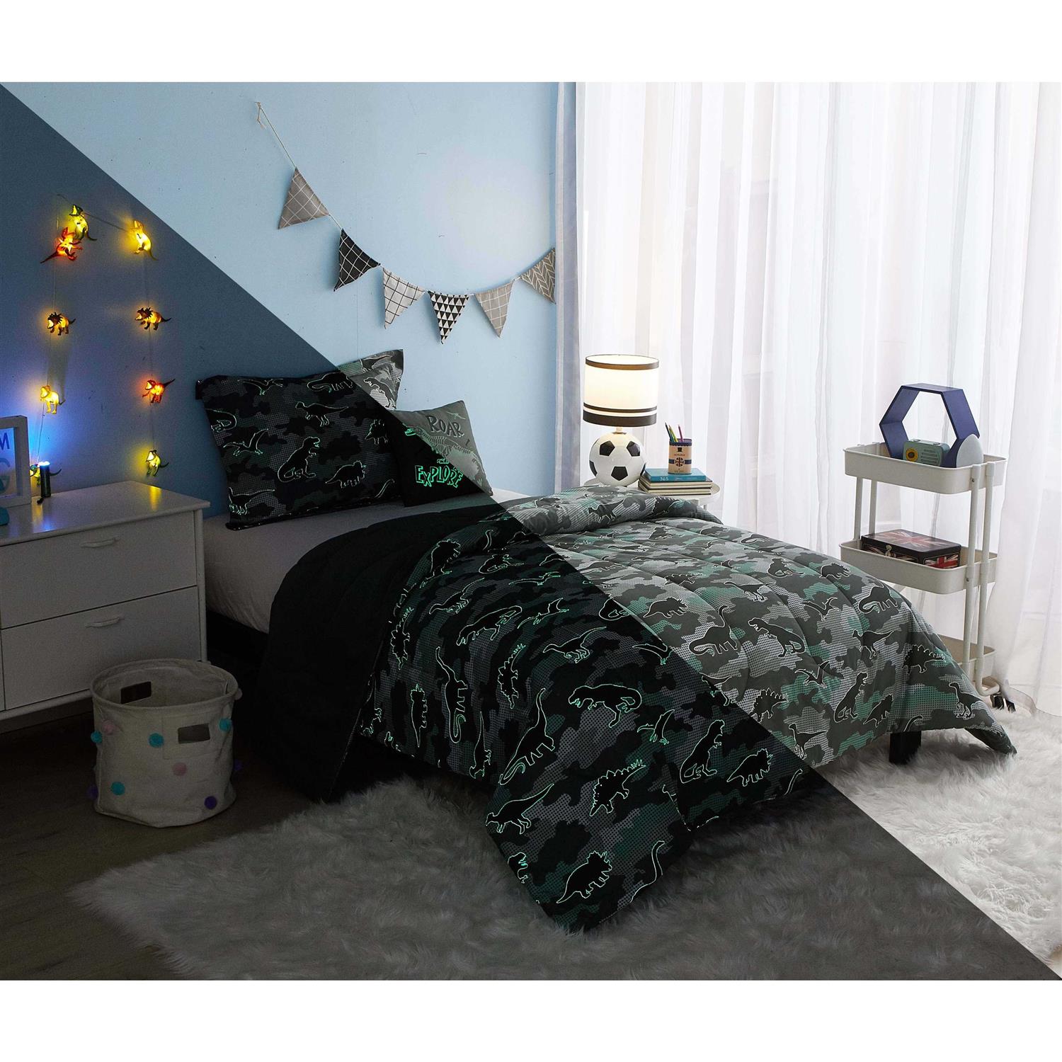 Your Zone 5 Piece Glow In the Dark Comforter Set with Bonus String Light
