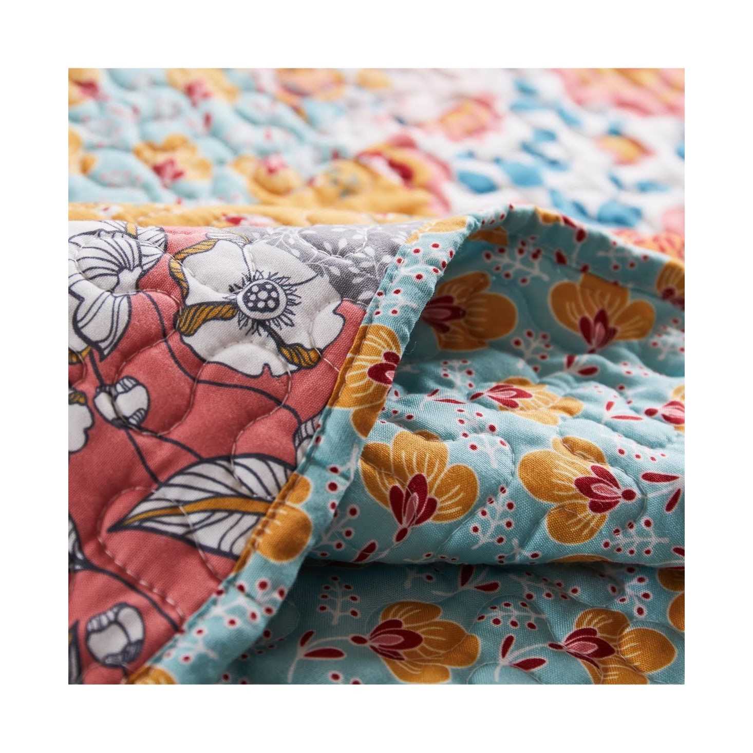 Barefoot Bungalow Carlie Quilt Set