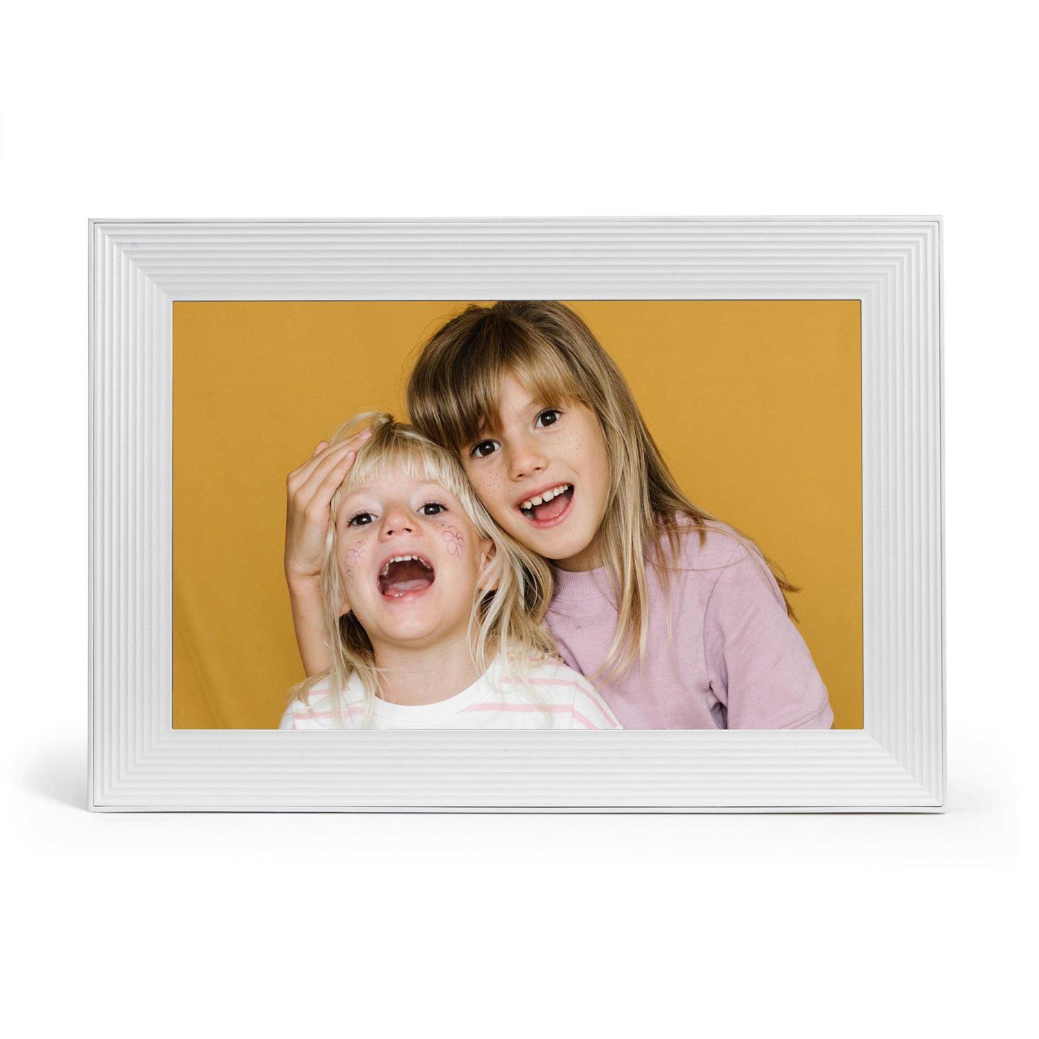 Aura Carver Digital Picture Frame