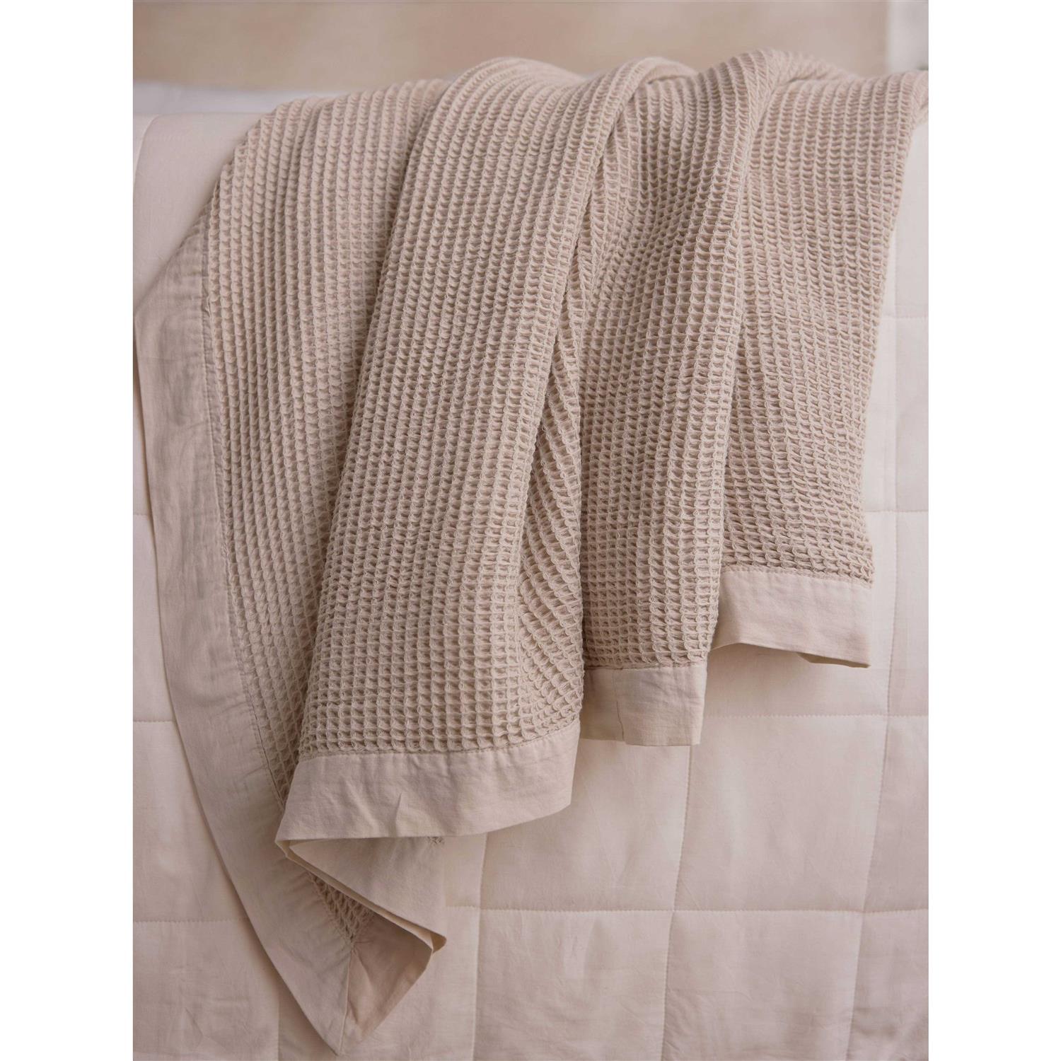 Waffle Blanket in Ivory (Size: Oversized Throw) – Cozy Earth