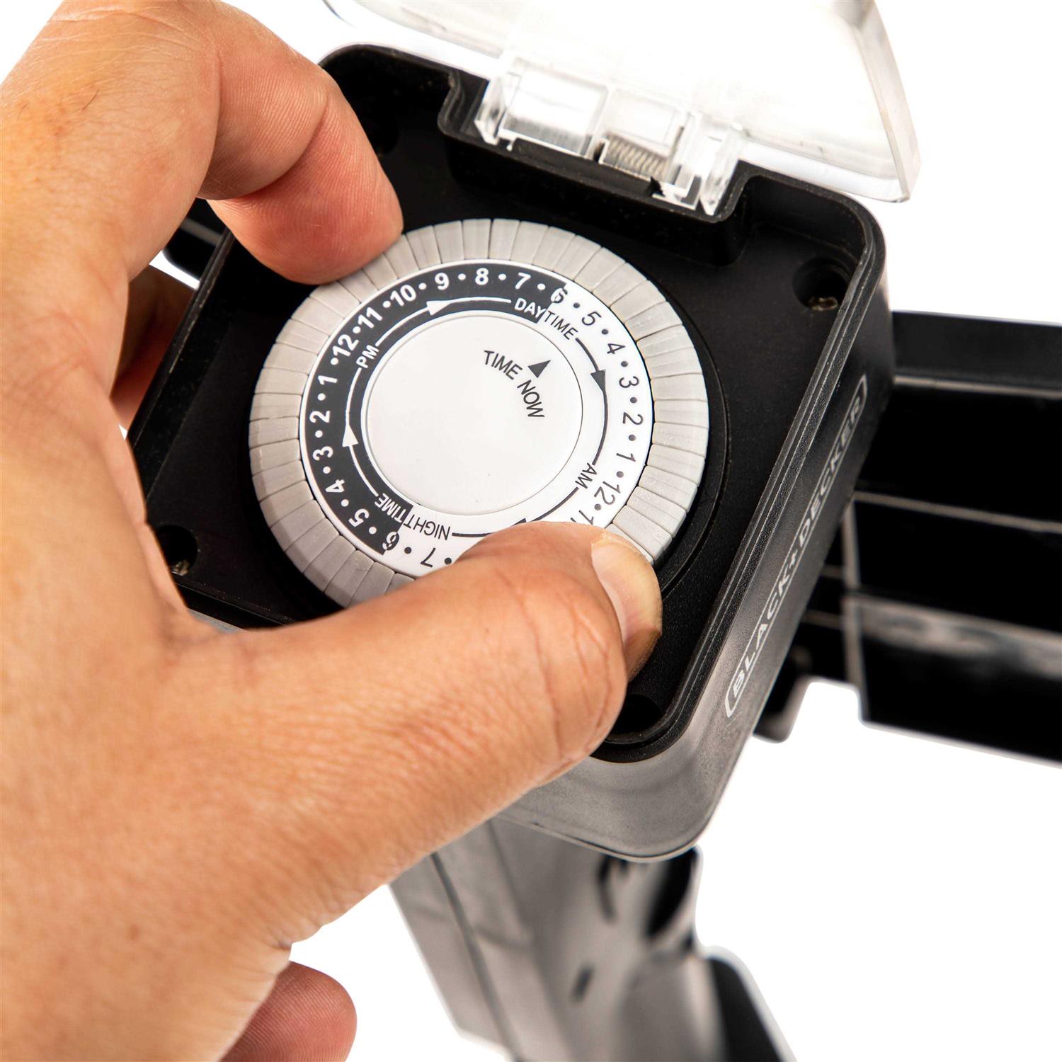 BLACK+DECKER Garden Stake 6 Grounded Outlets Tools Timer Waterproof Outlet Timer for Lights BDXPA0032